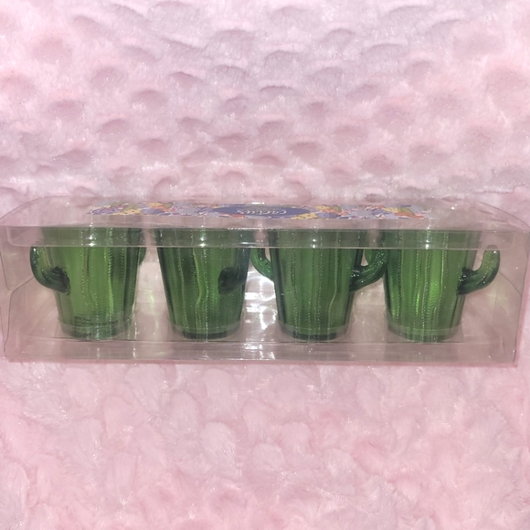 🌵4 Plastic Shot Glasses. New. - Picture 6 of 8